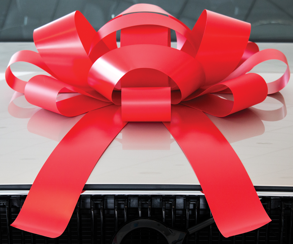 30-inch red magnetic car bow with two matching tails