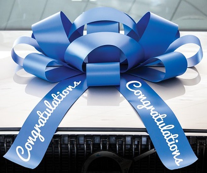 30-inch blue magnetic car bow with Congratulations lettering